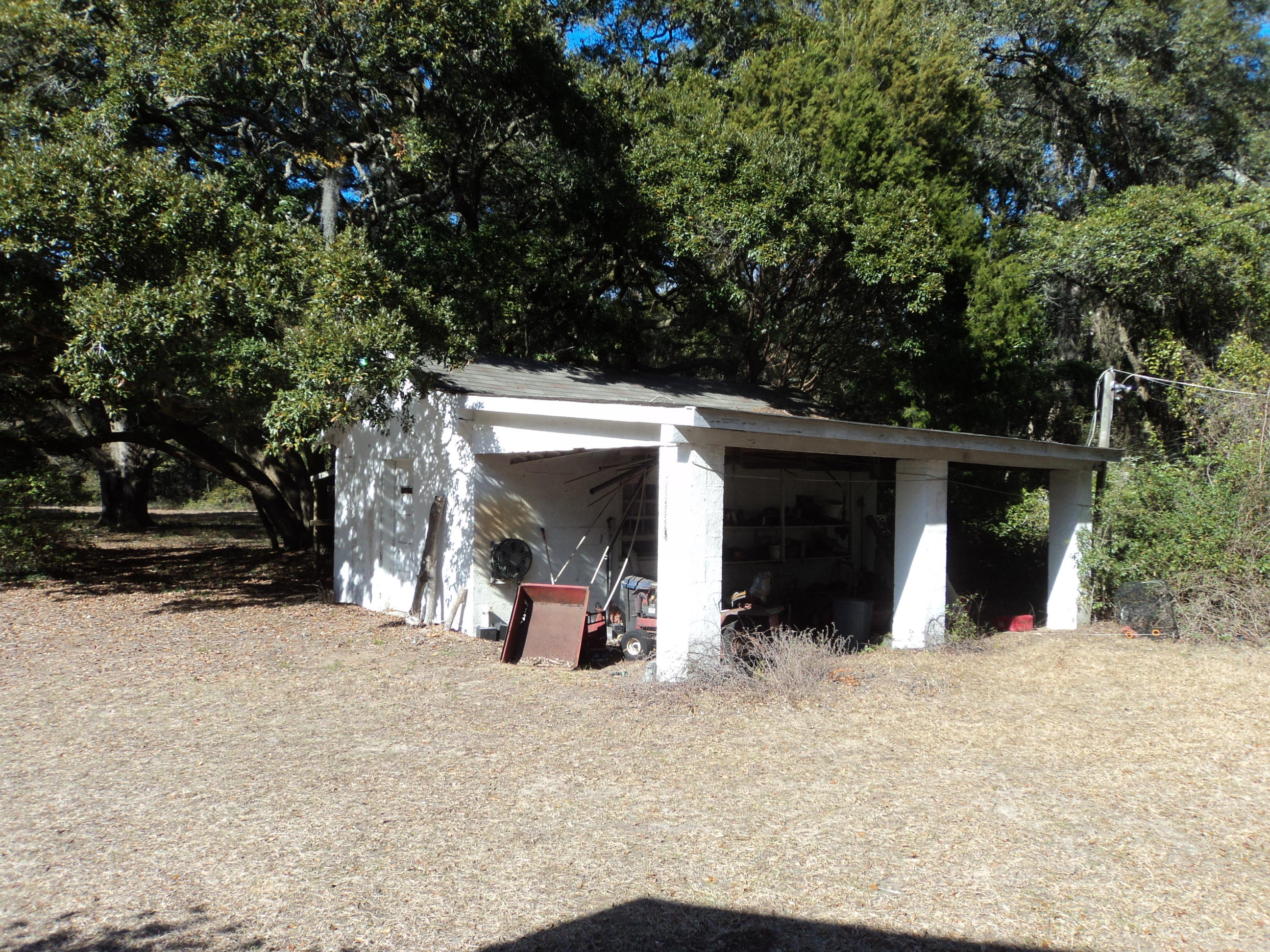 2547 Cherry Point Road Wadmalaw Island, SC 29487 - Photo 13 of 13 025.JPG