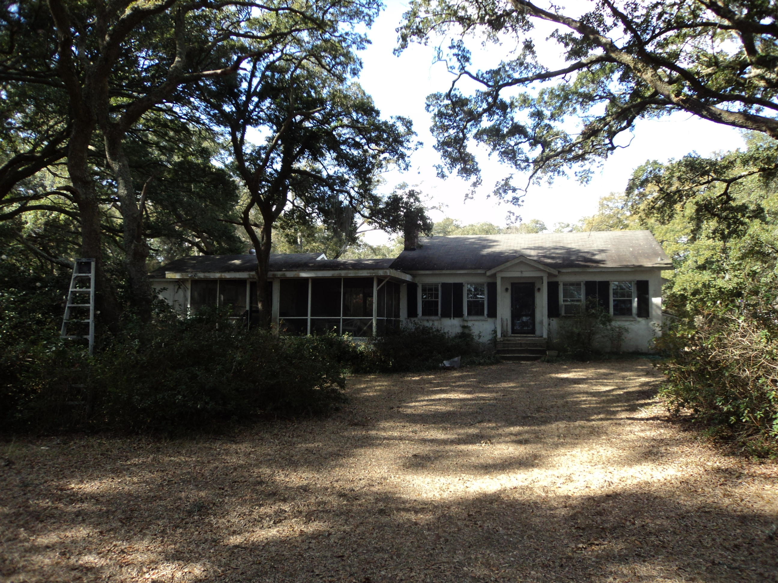 2547 Cherry Point Road Wadmalaw Island, SC 29487 - Photo 4 of 13 016.JPG