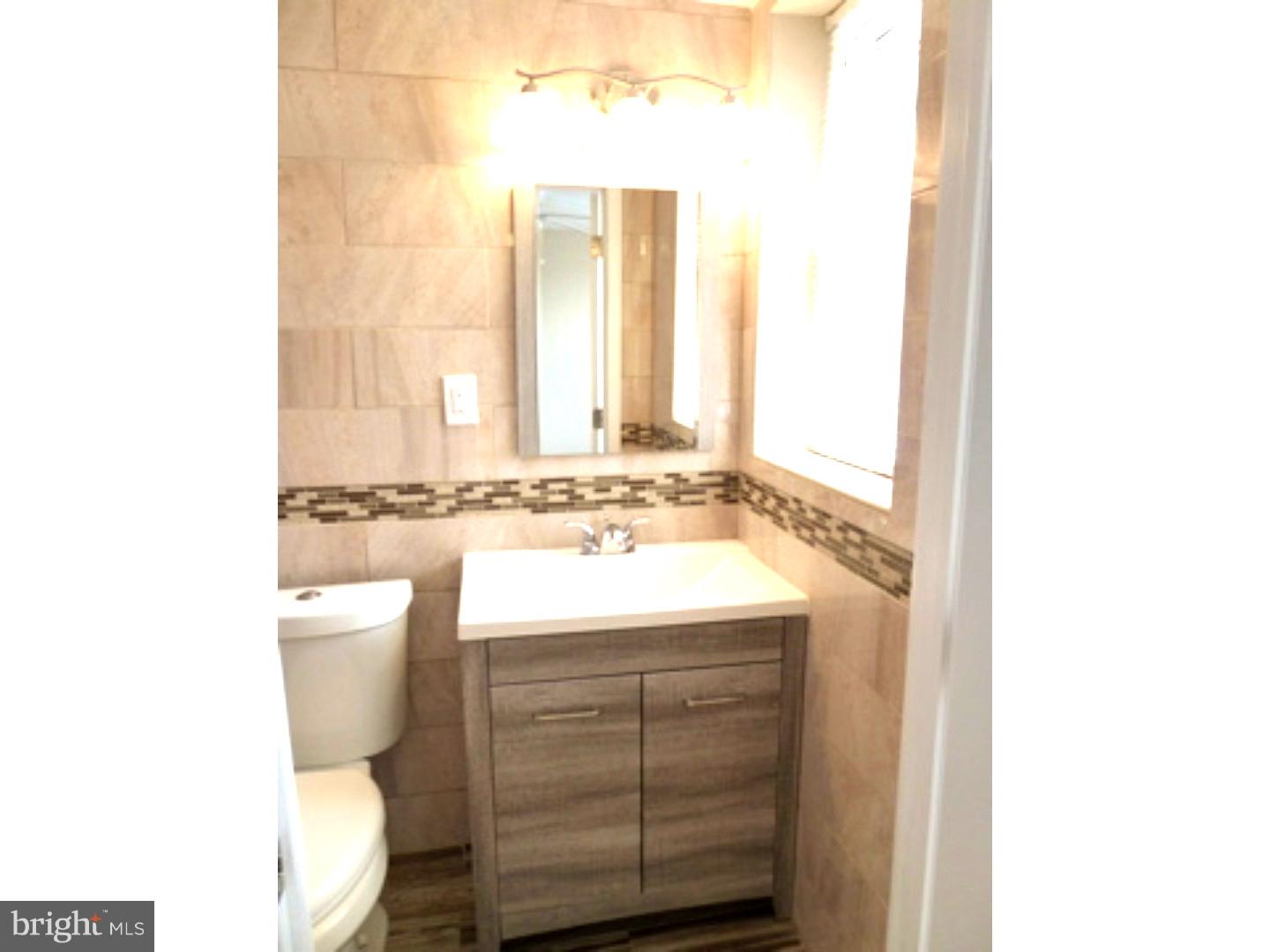 1825 Ashley Road Philadelphia, PA 19126 - Photo 12 of 22 Bathroom