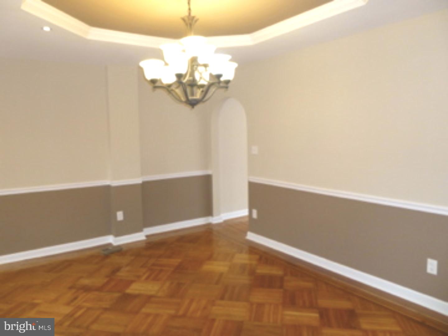 1825 Ashley Road Philadelphia, PA 19126 - Photo 7 of 22 Dining Room