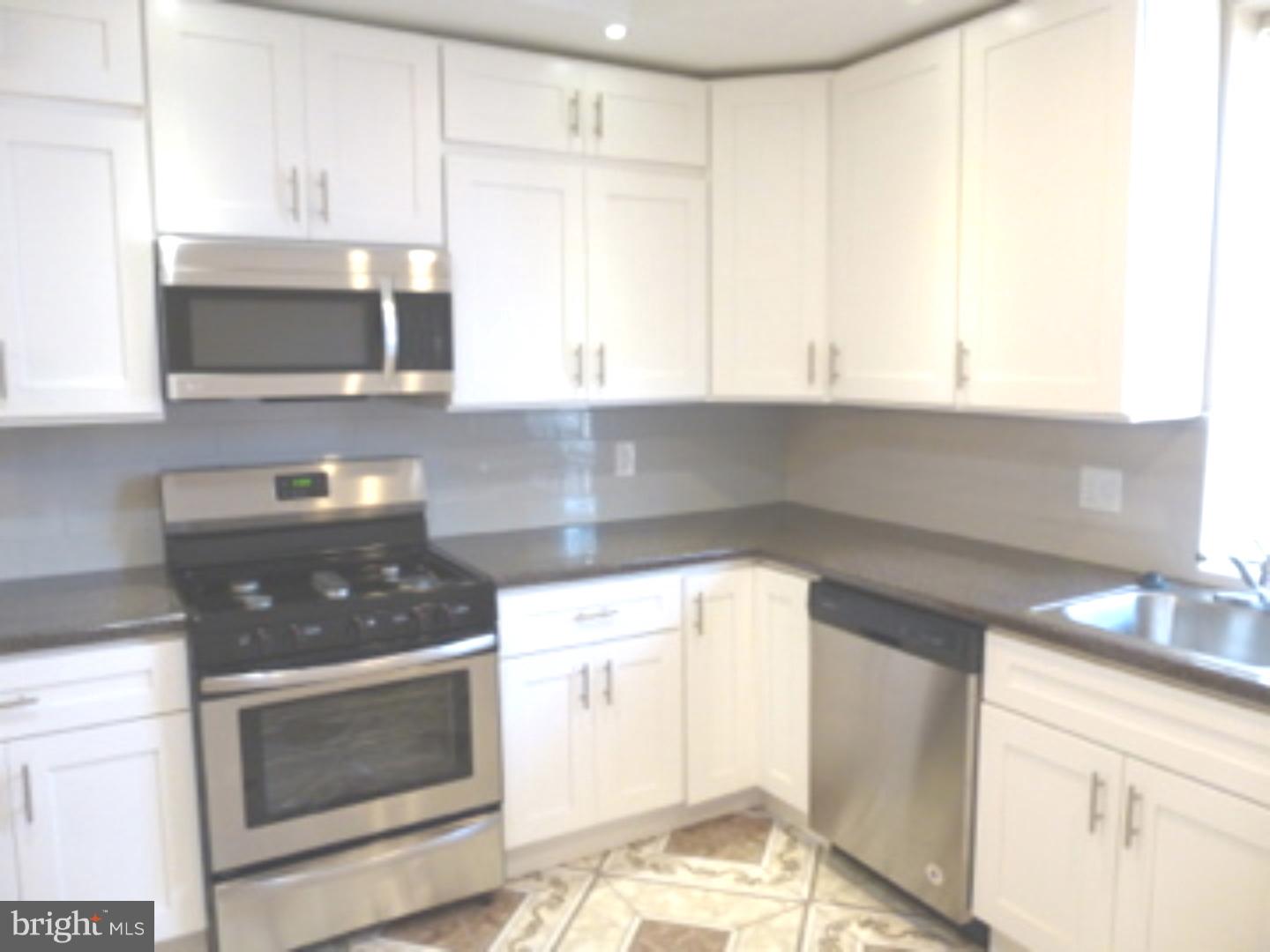 1825 Ashley Road Philadelphia, PA 19126 - Photo 8 of 22 Kitchen
