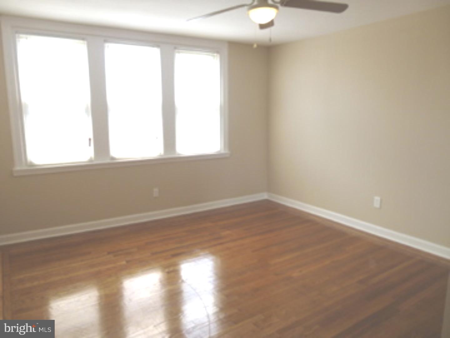 1825 Ashley Road Philadelphia, PA 19126 - Photo 10 of 22 Bedroom - Main