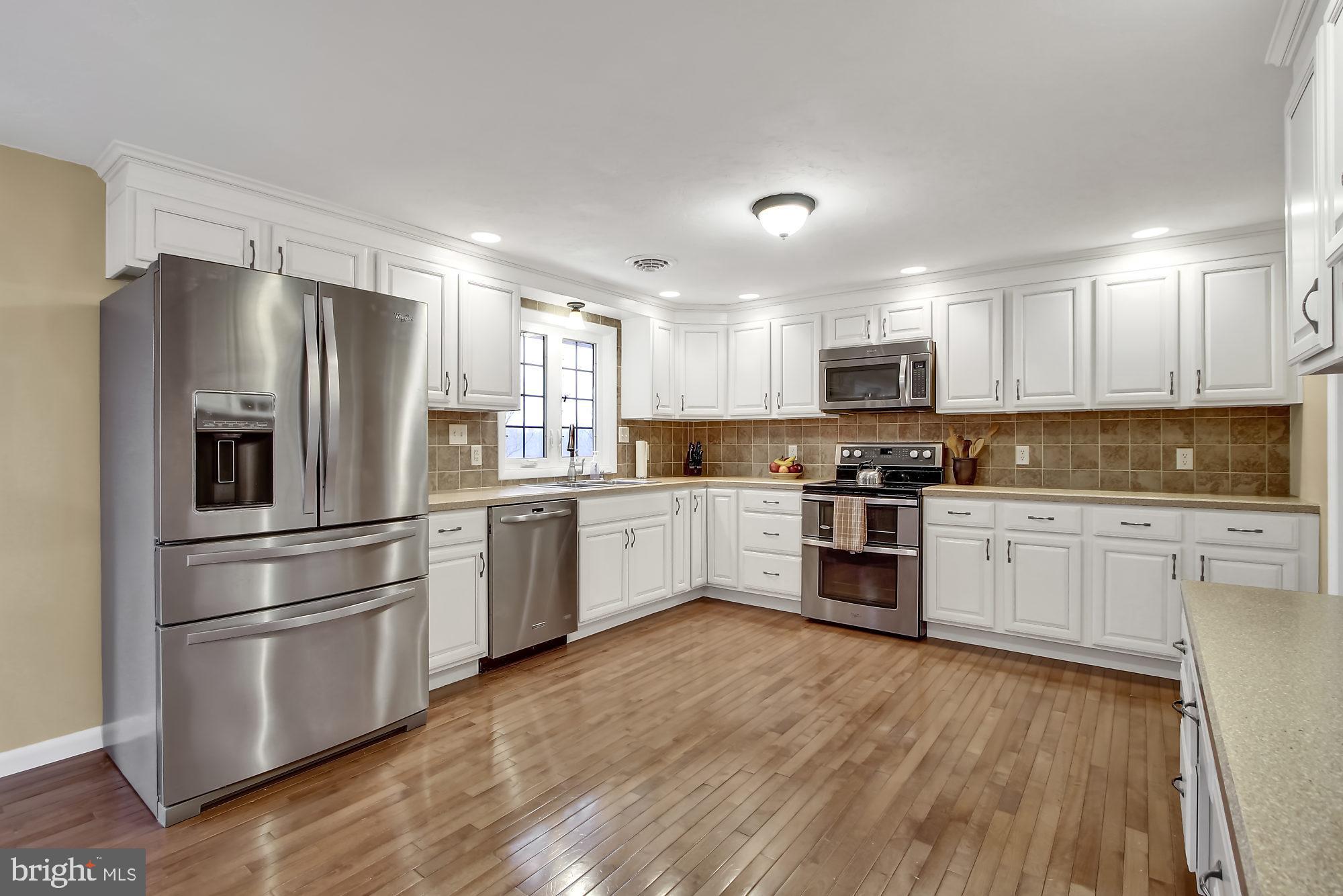 83 Mummert Avenue Hanover, PA 17331 - Photo 7 of 34