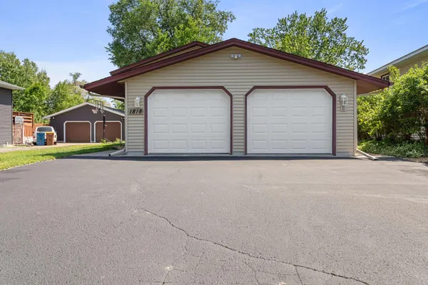 $385,000 | 1818 Eugene Street, White Bear Lake, MN 55110