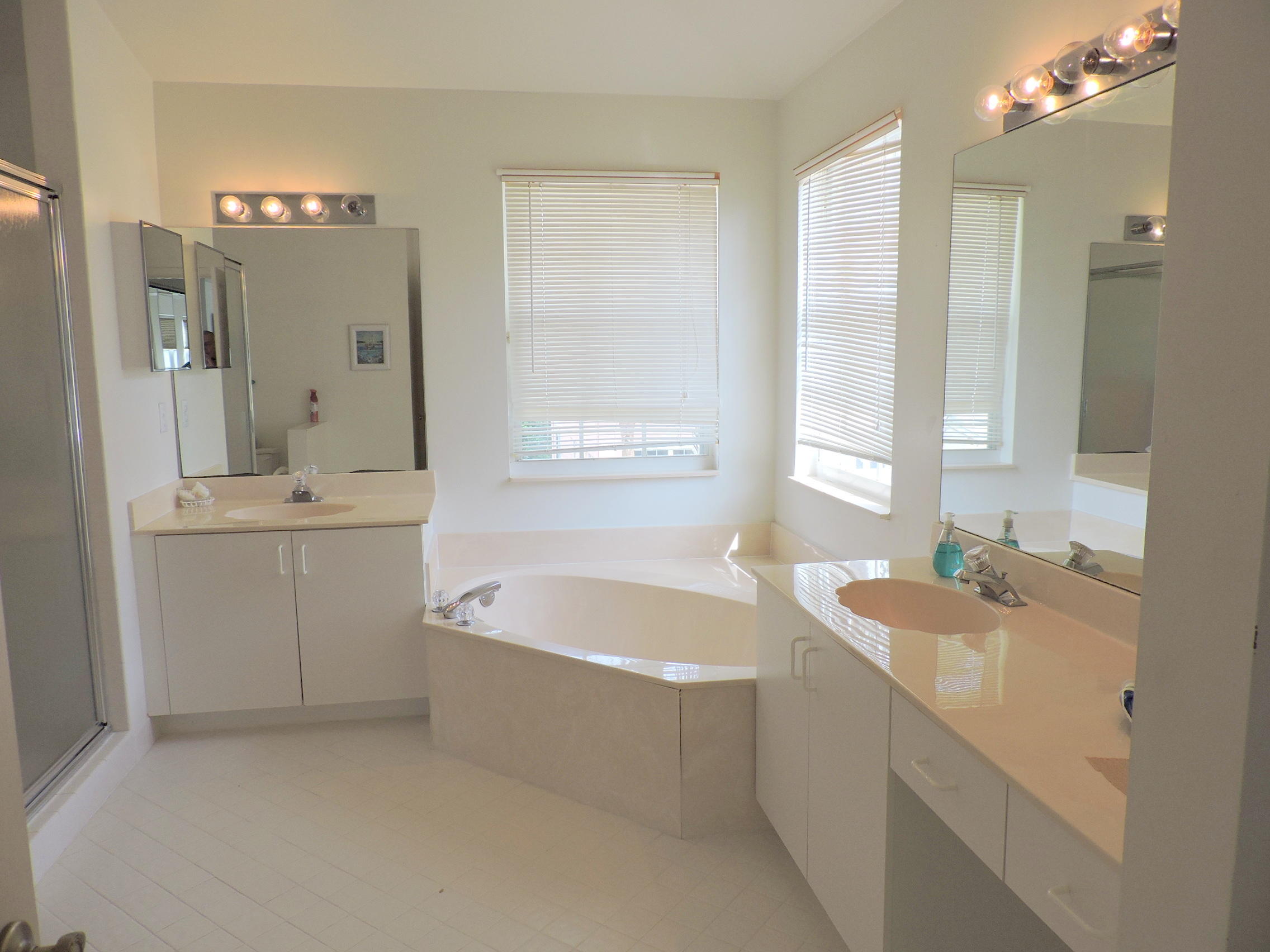 7410 Panache Way Boca Raton, FL 33433 - Photo 19 of 28 Master Bathroom