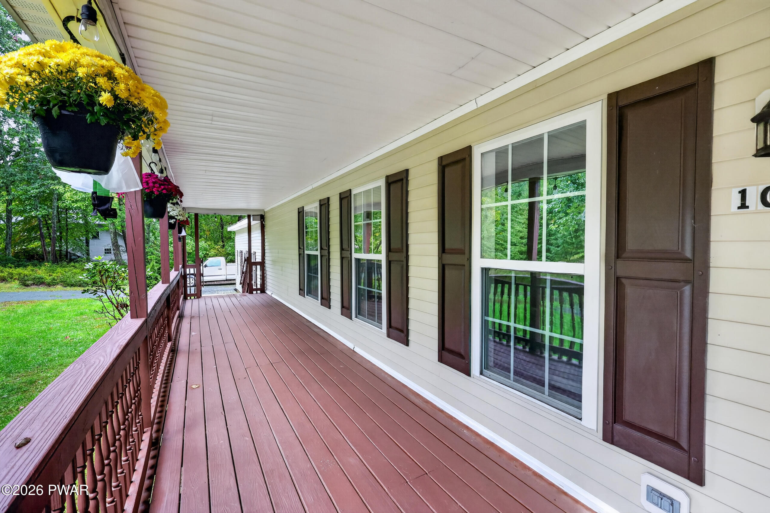 107 Rodney Road Milford, PA 18337 - Photo 3 of 44 Gallery Image 3