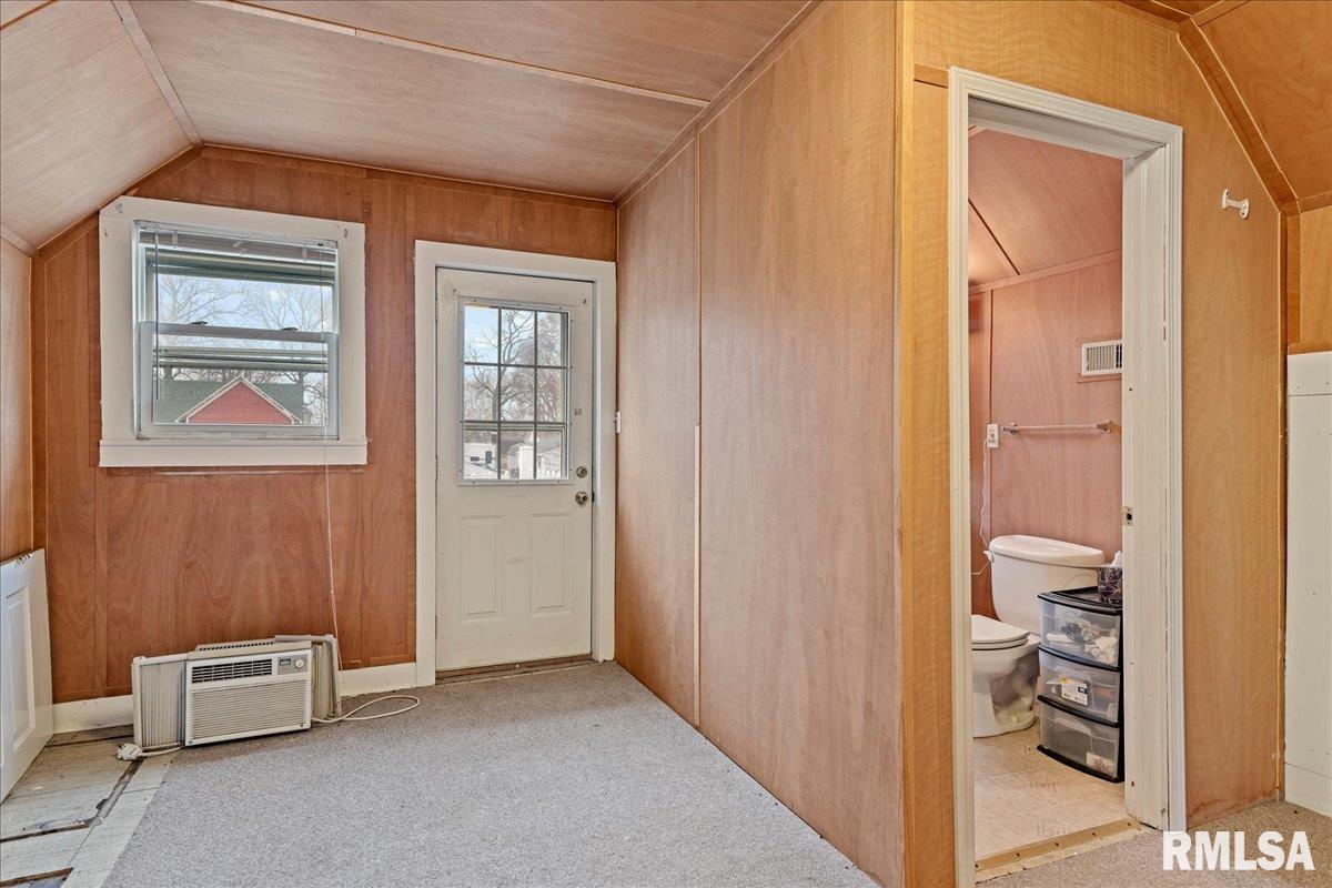 2105 Elizabeth Street Springfield, IL 62702 - Photo 19 of 35