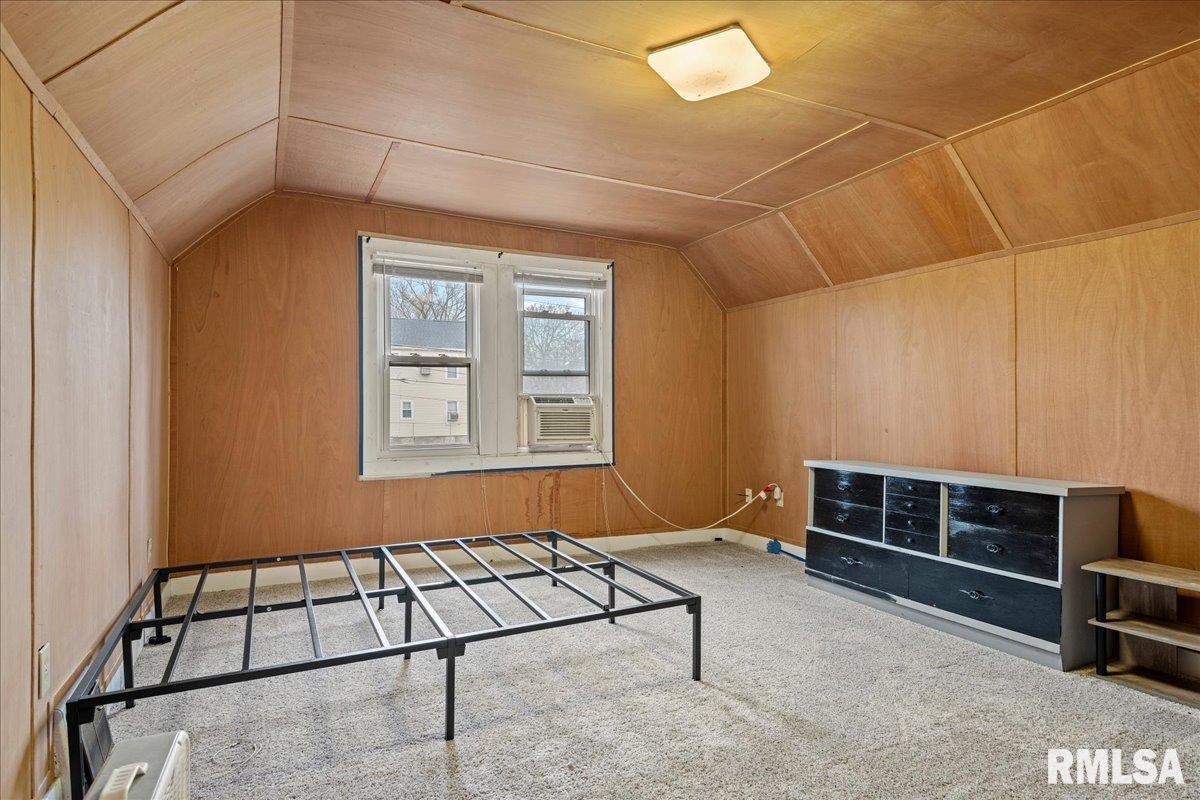 2105 Elizabeth Street Springfield, IL 62702 - Photo 23 of 35