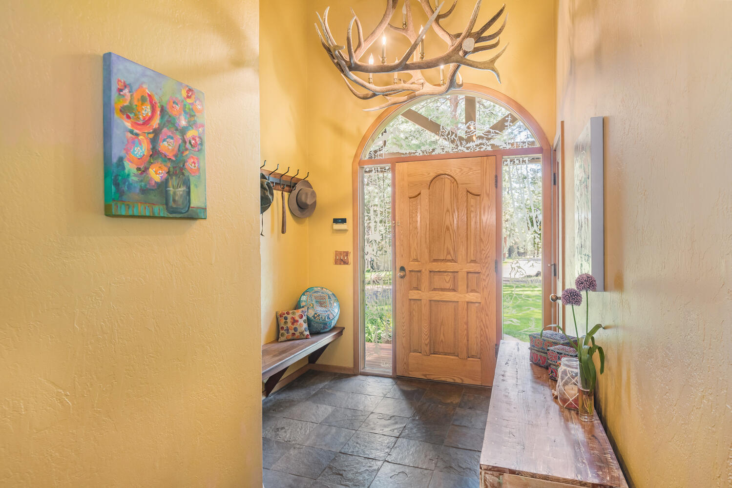 67895 Peterson Burn Road Sisters, OR 97759 - Photo 5 of 63 Formal entry