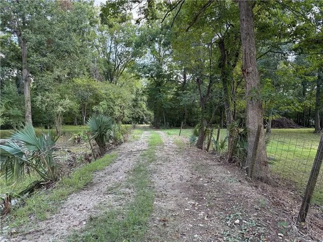 $75,000 | 2539 Highway 3102, Jonesville, LA 71343