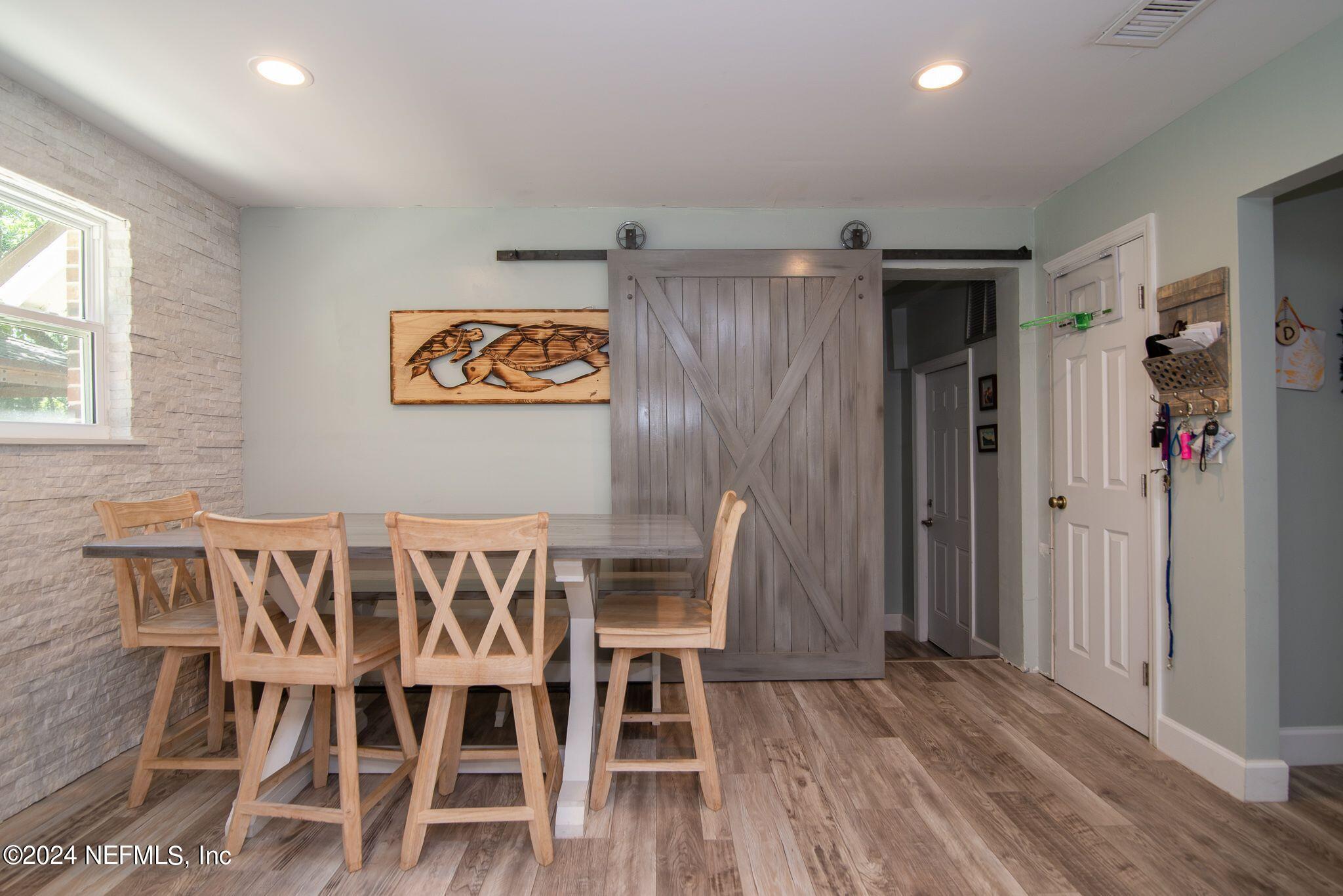 8369 Bascom Road Jacksonville, FL 32216 - Photo 13 of 20 LMXC5x4g