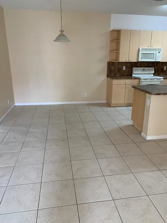 $1,750 | 3565 Forest Hill Boulevard, Unit 86, Palm Springs, FL 33406