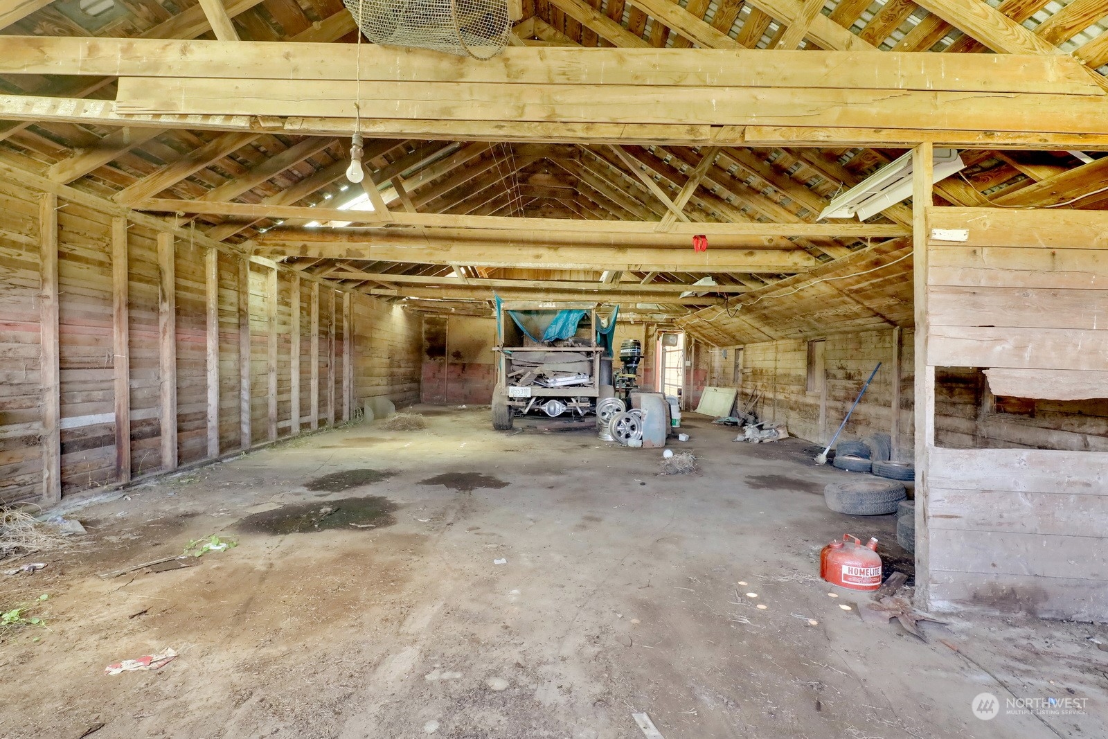 1705 Pangborn Road Lynden, WA 98264 - Photo 39 of 40 a view of parking garage