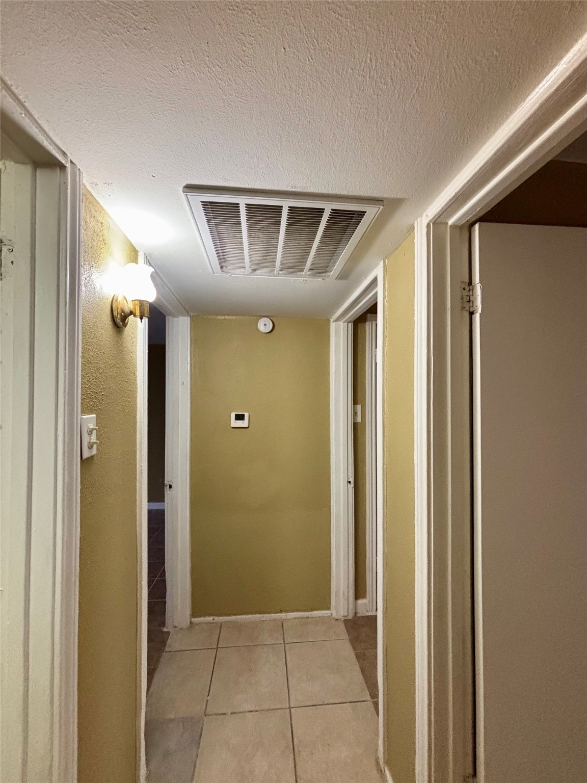 3902 Heatherbloom Drive Houston, TX 77045 - Photo 8 of 22 a view of a hallway