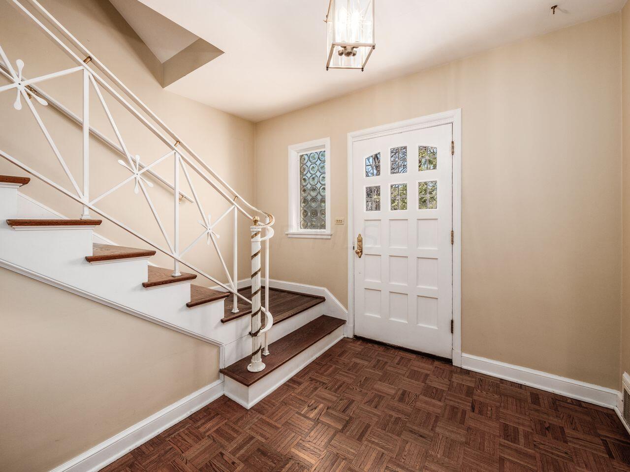 2620 Berwyn Road Columbus, OH 43221 - Photo 3 of 39 A_2620_Berwyn_001