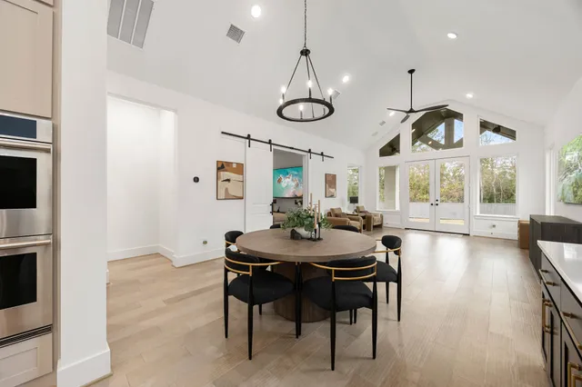 $1,275,000 | 112 Bentwood Meadow Lane, Montgomery, TX 77356