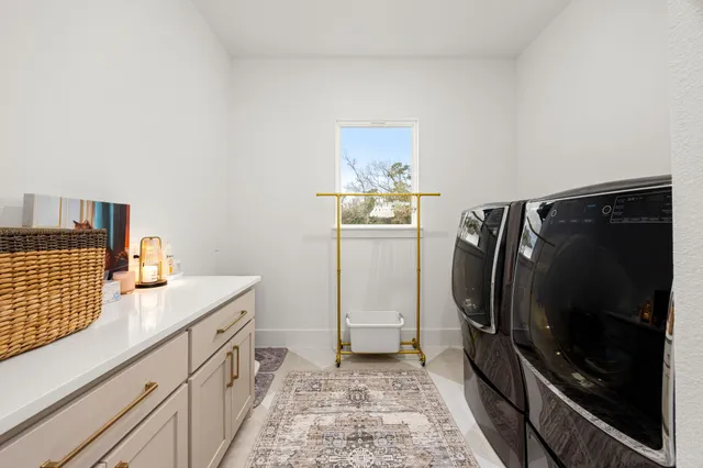 $1,275,000 | 112 Bentwood Meadow Lane, Montgomery, TX 77356