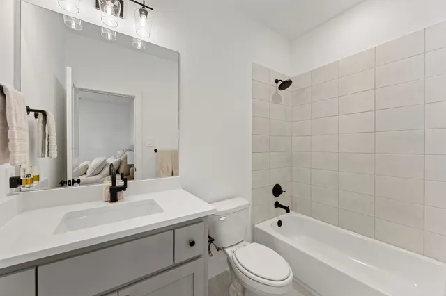 $1,275,000 | 112 Bentwood Meadow Lane, Montgomery, TX 77356