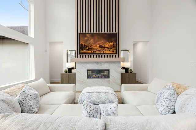 $1,275,000 | 112 Bentwood Meadow Lane, Montgomery, TX 77356