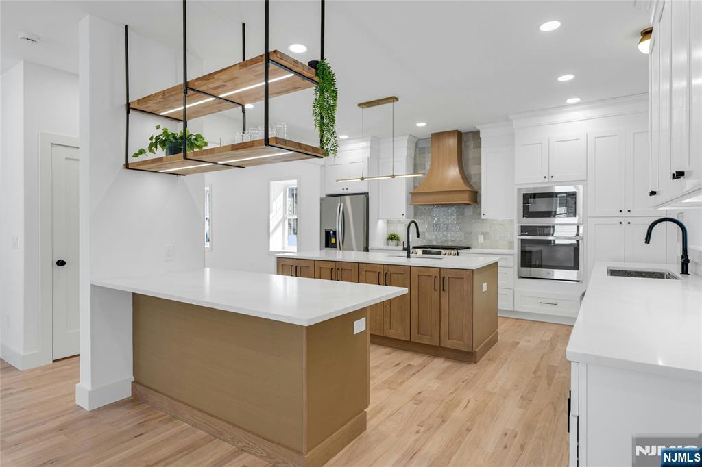 264 Merrison Street Teaneck, NJ 07666 - Photo 12 of 43