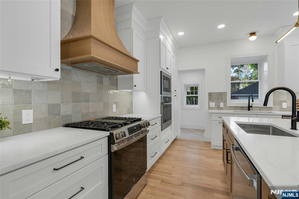 264 Merrison Street Teaneck, NJ 07666 - Photo 16 of 43