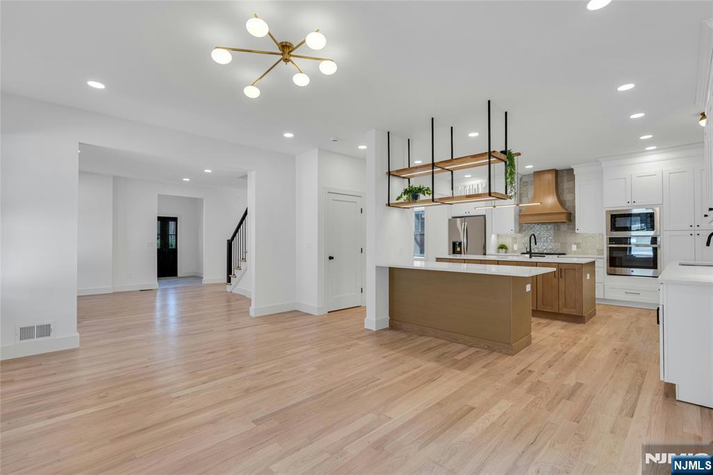 264 Merrison Street Teaneck, NJ 07666 - Photo 19 of 43