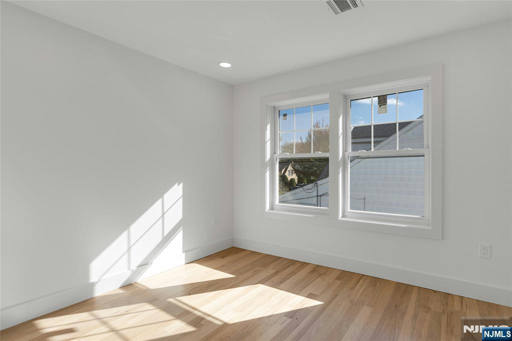 264 Merrison Street Teaneck, NJ 07666 - Photo 30 of 43