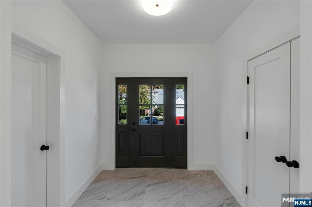 264 Merrison Street Teaneck, NJ 07666 - Photo 3 of 43