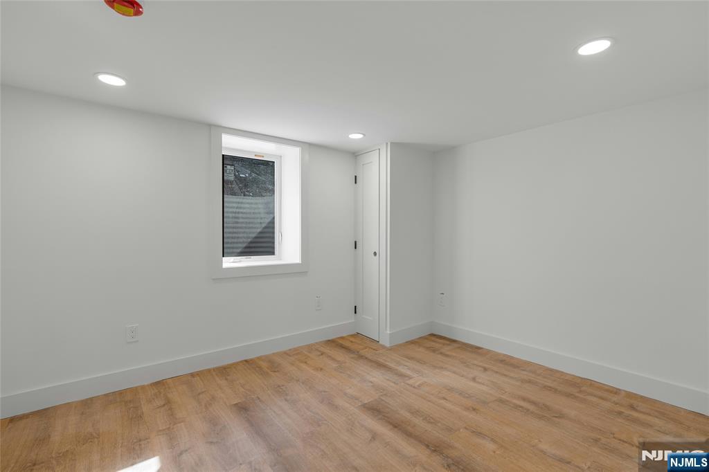 264 Merrison Street Teaneck, NJ 07666 - Photo 39 of 43