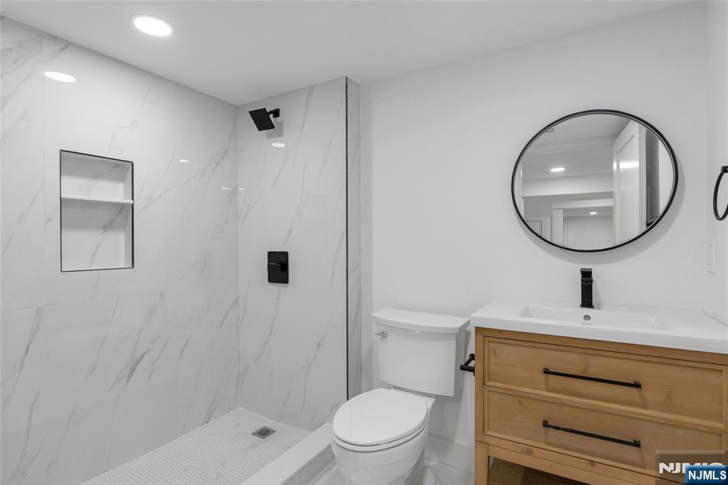 264 Merrison Street Teaneck, NJ 07666 - Photo 40 of 43