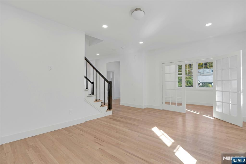 264 Merrison Street Teaneck, NJ 07666 - Photo 6 of 43