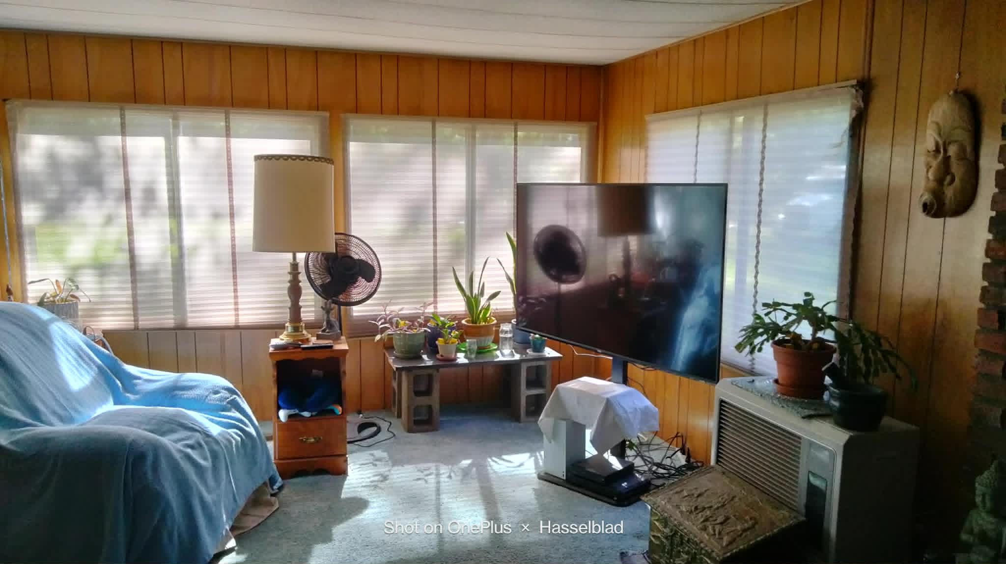 575 Kirkham Road Cave Junction, OR 97523 - Photo 14 of 45 a living room with furniture and a flat screen tv
