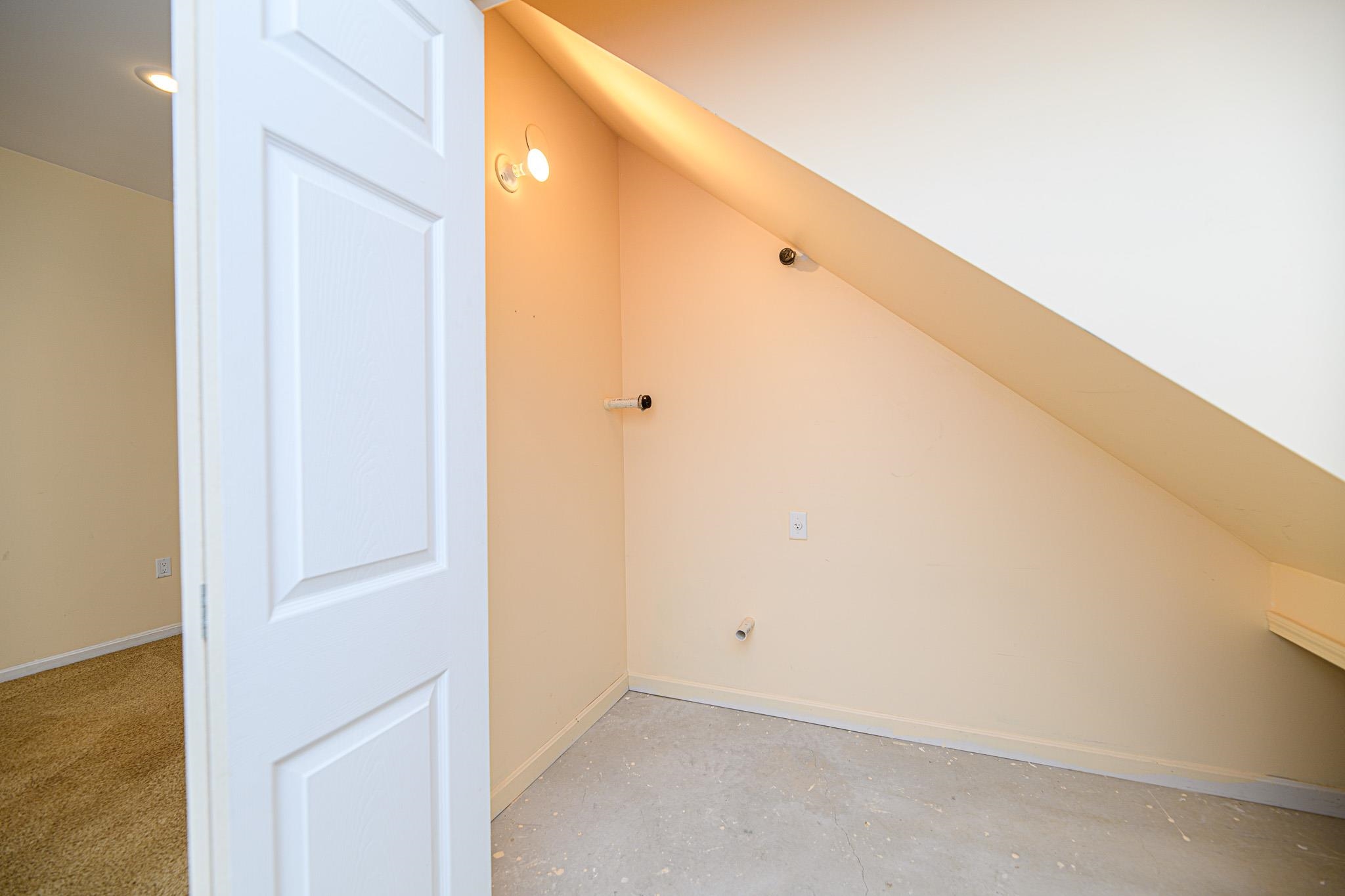 23 Cate Road Deerfield, NH 03037 - Photo 2 of 29