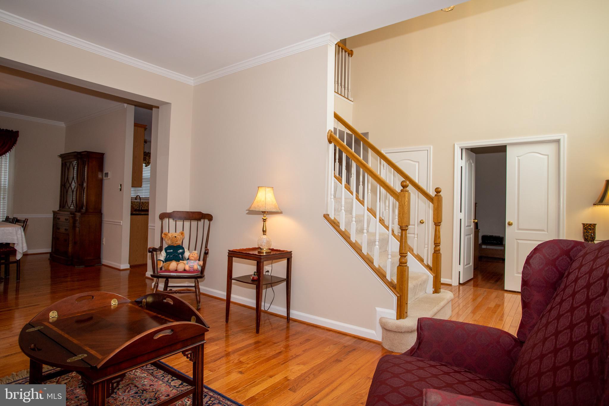 17911 Coachmans Road Germantown, MD 20874 - Photo 25 of 86 living room