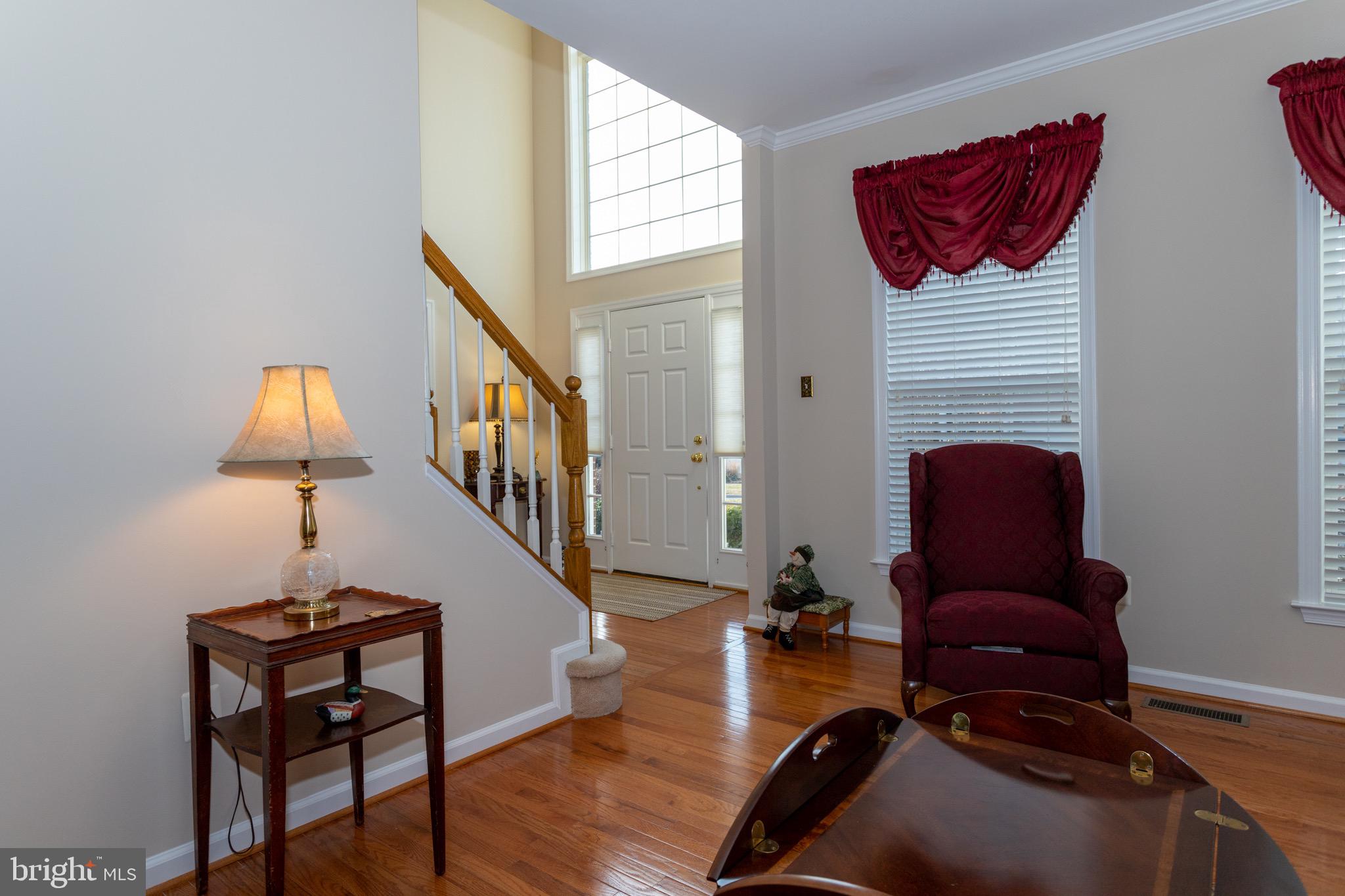 17911 Coachmans Road Germantown, MD 20874 - Photo 26 of 86 living room