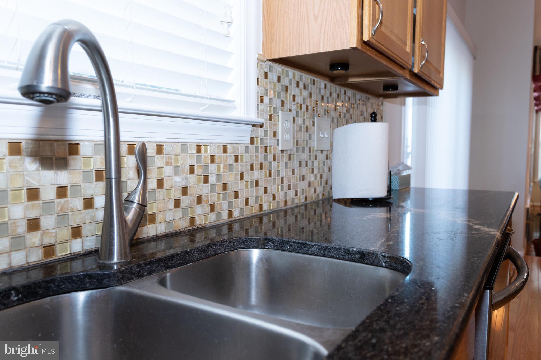 17911 Coachmans Road Germantown, MD 20874 - Photo 38 of 86 gorgeous back splash