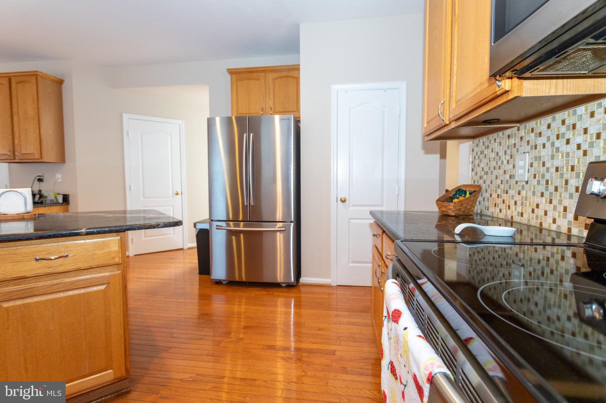 17911 Coachmans Road Germantown, MD 20874 - Photo 40 of 86 pantry
