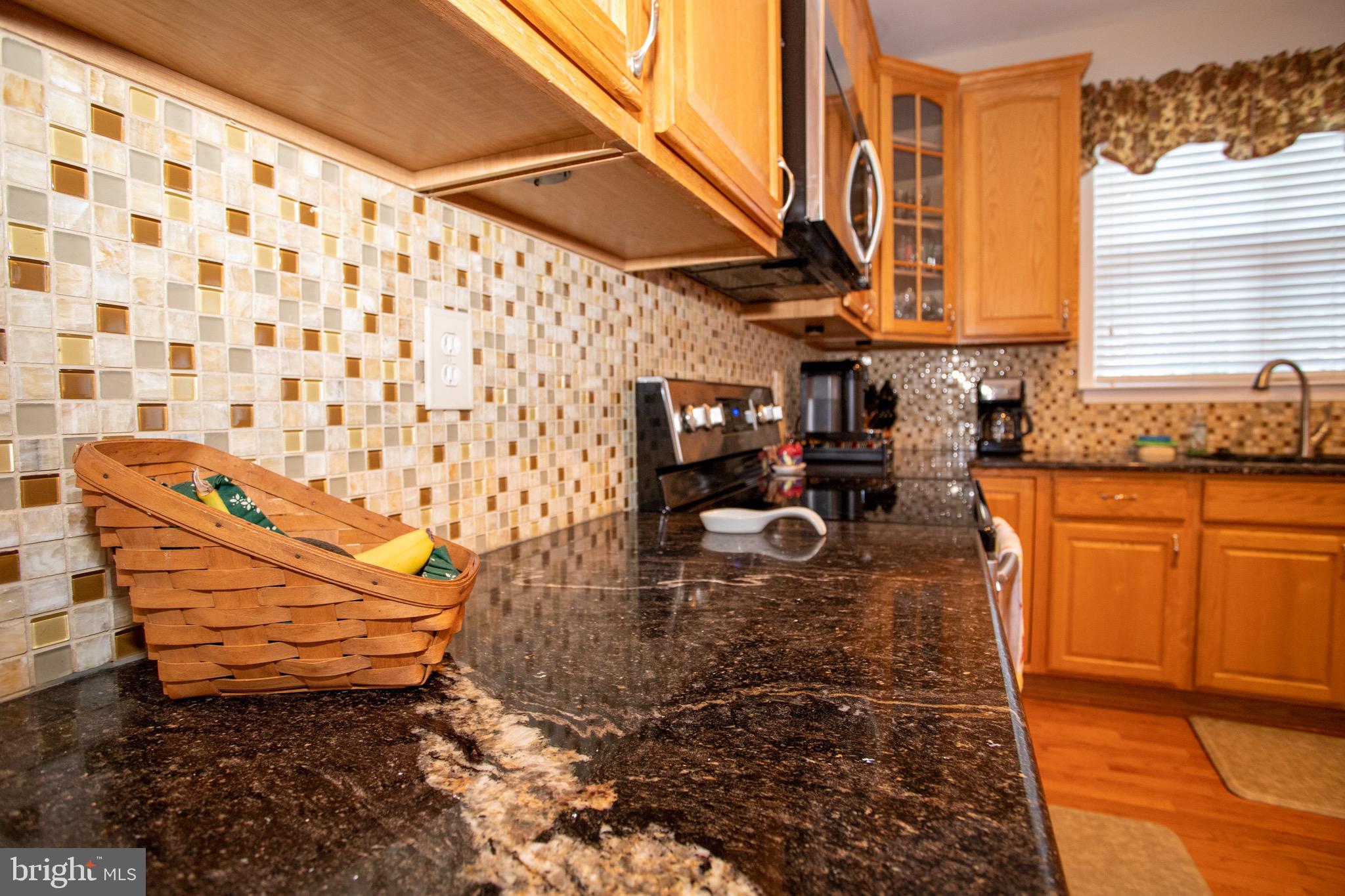 17911 Coachmans Road Germantown, MD 20874 - Photo 43 of 86 lighting under cabinets