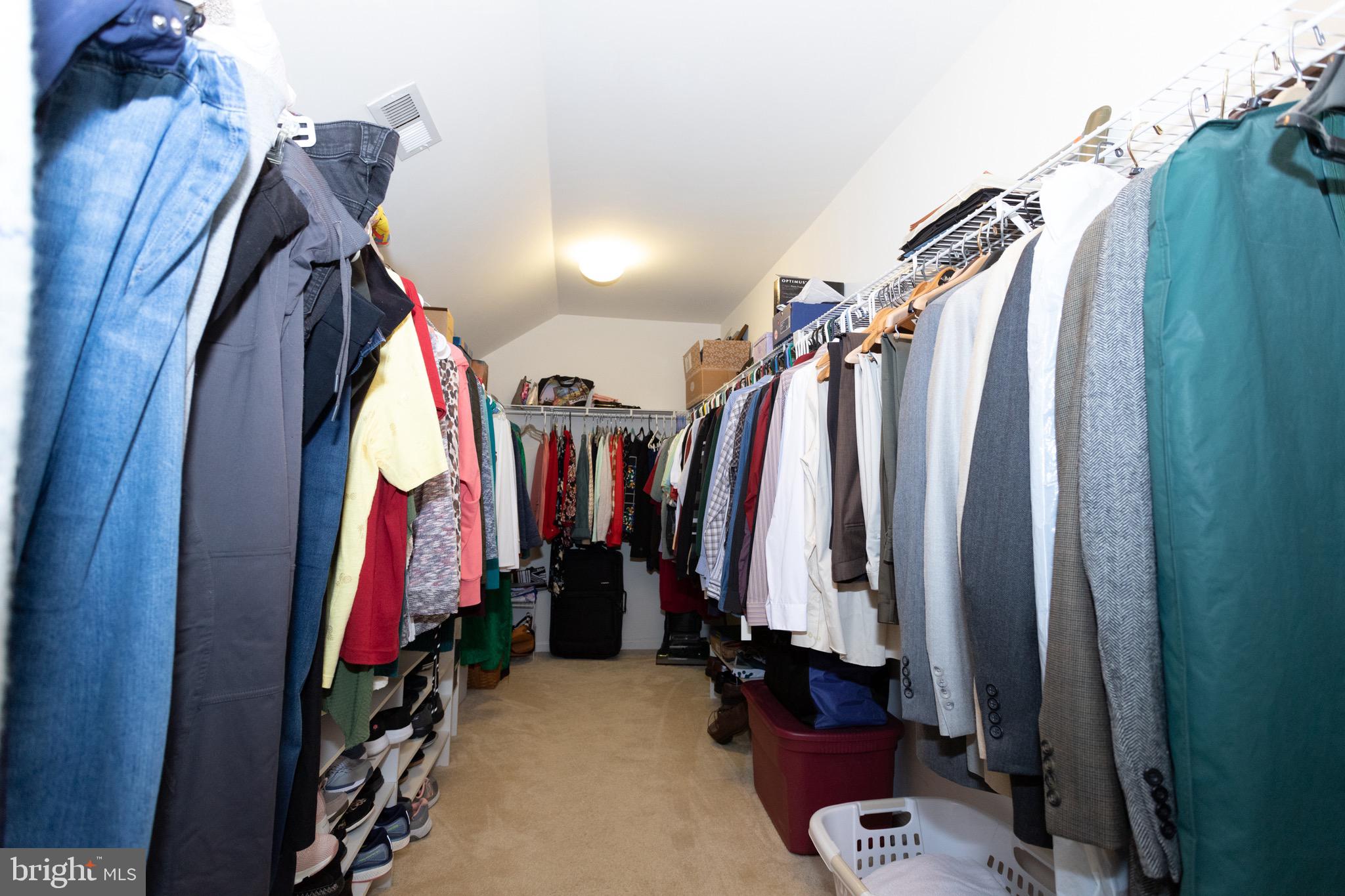 17911 Coachmans Road Germantown, MD 20874 - Photo 49 of 86 huge walk-in closet