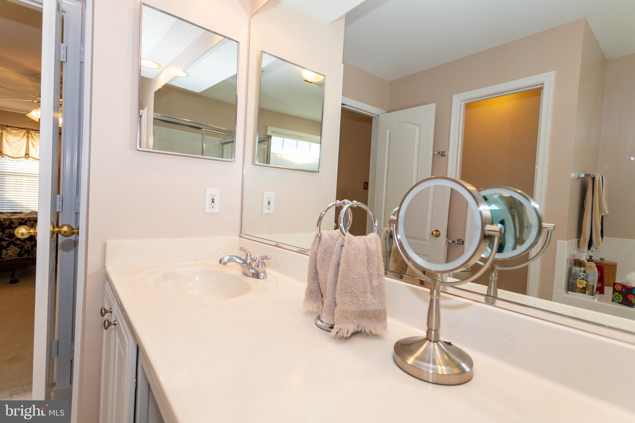17911 Coachmans Road Germantown, MD 20874 - Photo 55 of 86 Master Bath