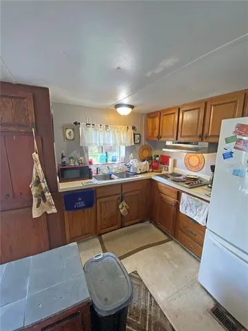 $99,000 | 148 Swan Lake Road, Melrose, FL 32666