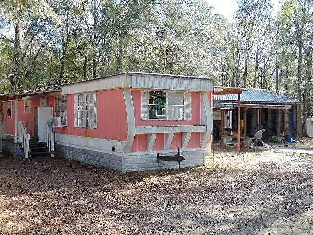 1442 Scott Lake Road Summerton, SC 29148 - Photo 1 of 4 1