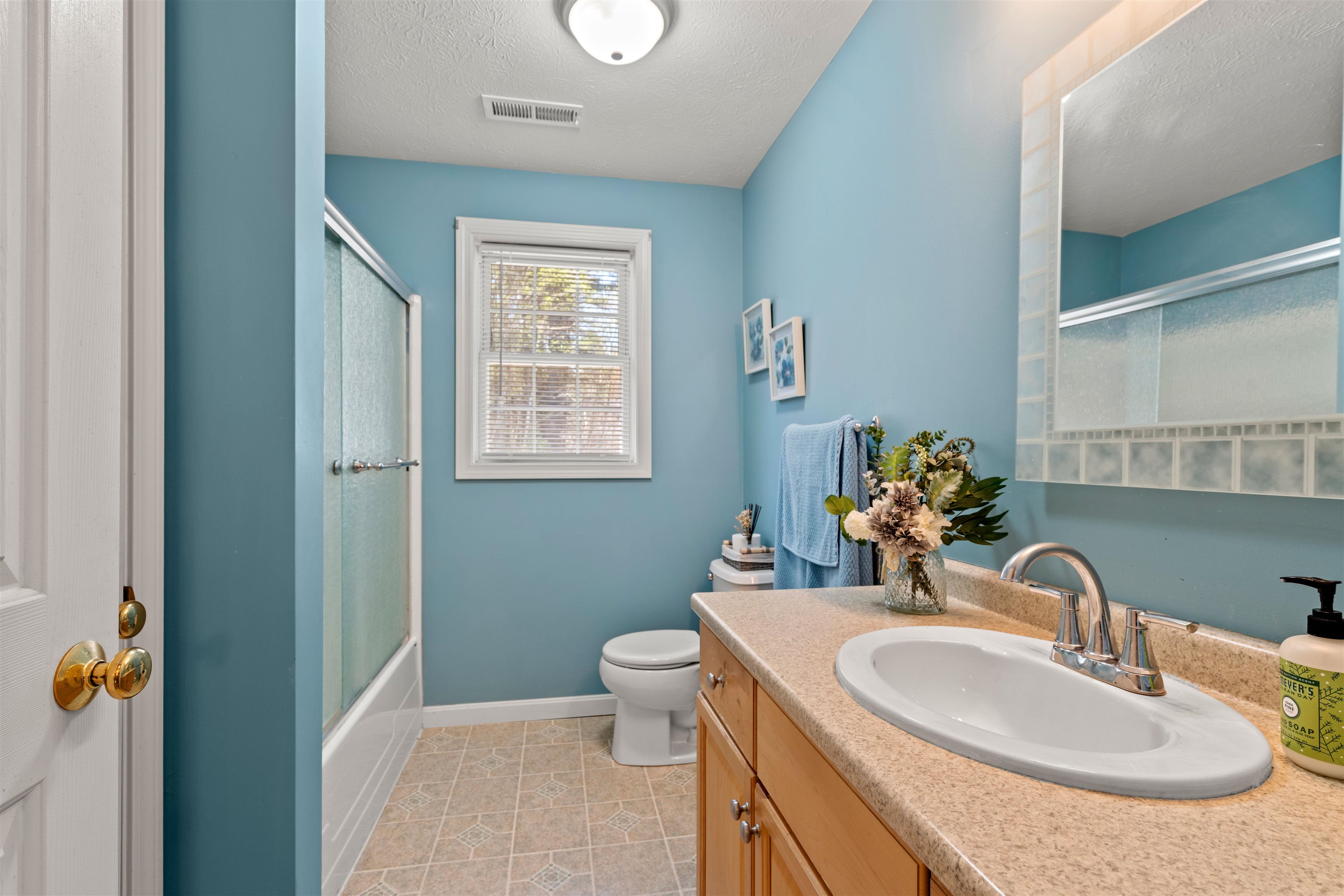 9 Haywood Road Londonderry, NH 03053 - Photo 38 of 59 Gallery Image 38