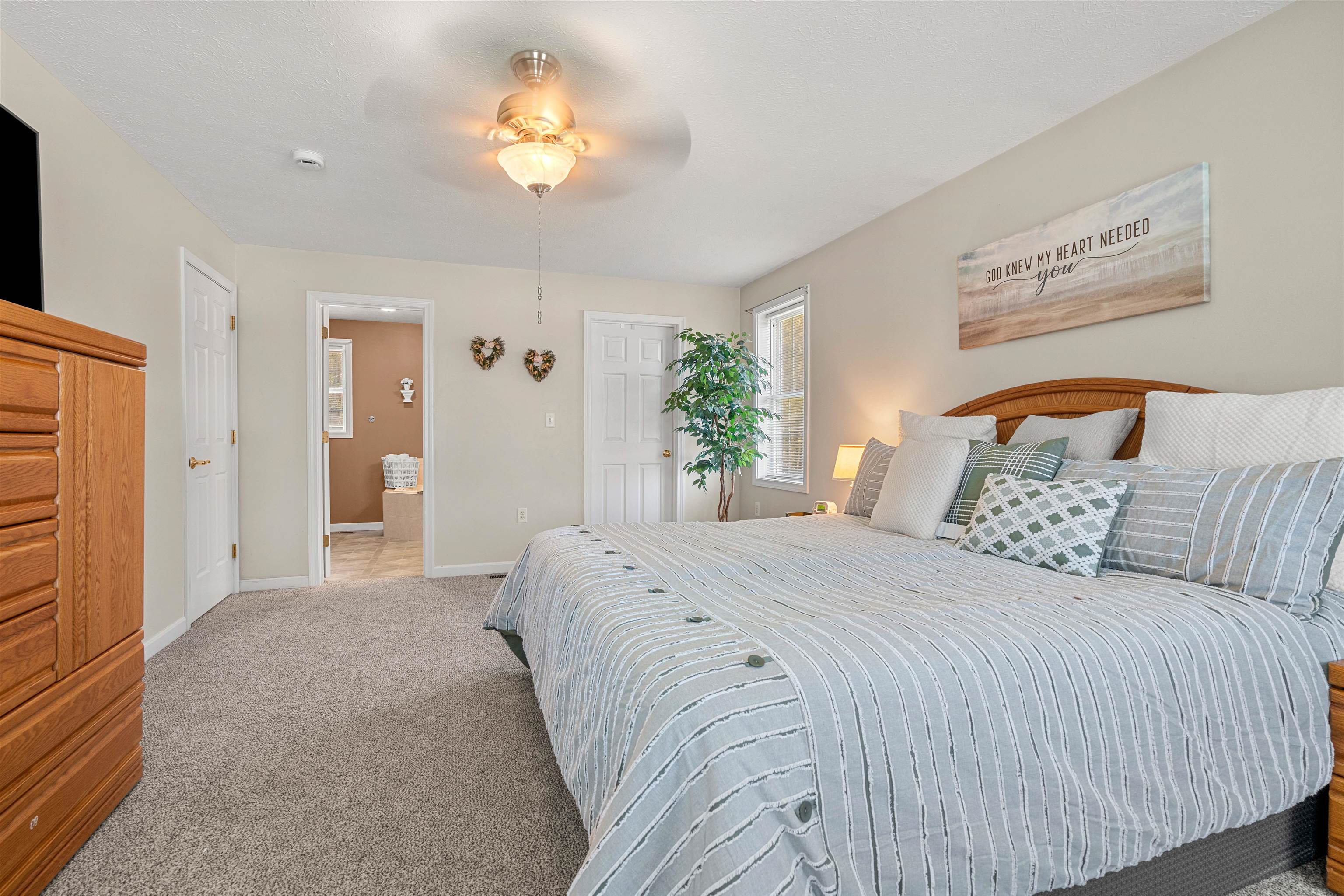 9 Haywood Road Londonderry, NH 03053 - Photo 41 of 59 Gallery Image 41