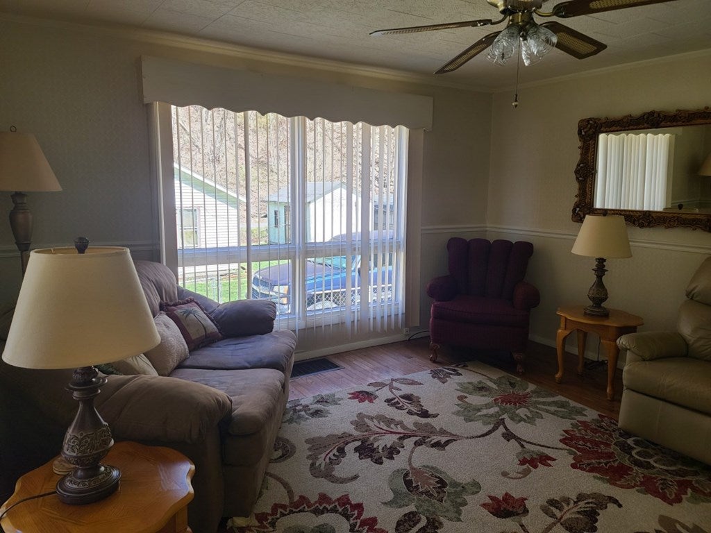 1070 Magic Road Vansant, VA 24656 - Photo 15 of 29 Gallery Image 15
