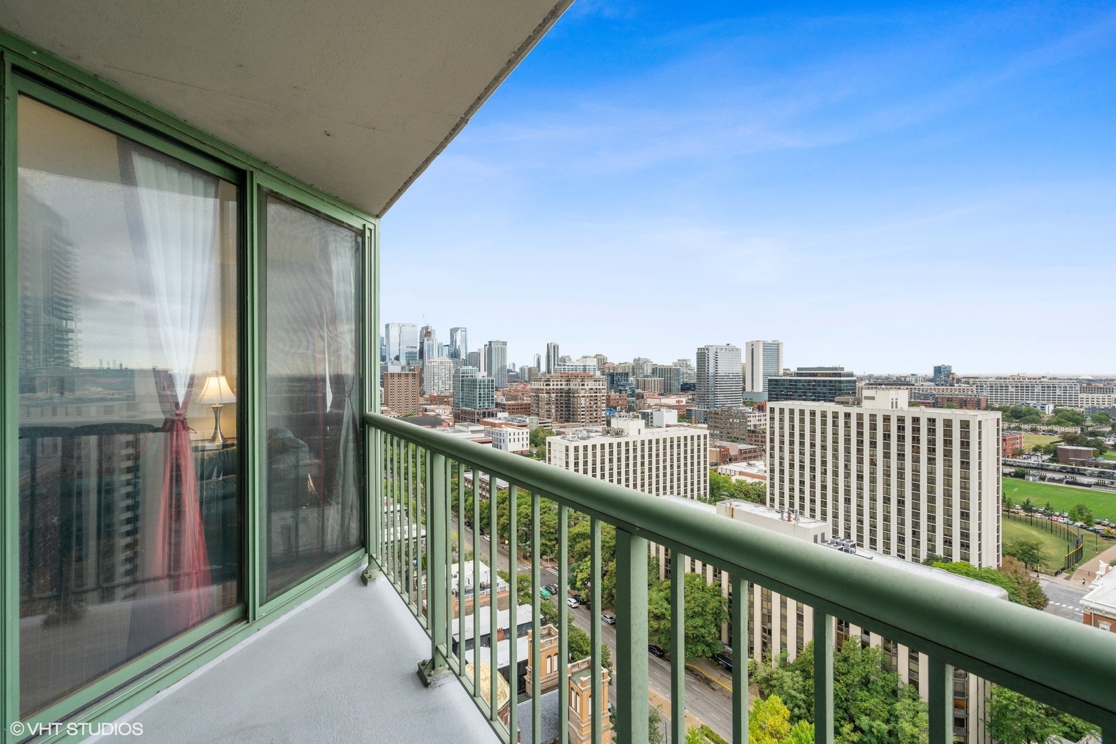 111 West Maple Street, Unit 1808 Chicago, IL 60610 - Photo 11 of 12