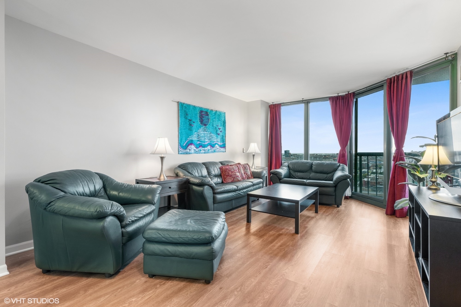 111 West Maple Street, Unit 1808 Chicago, IL 60610 - Photo 4 of 12