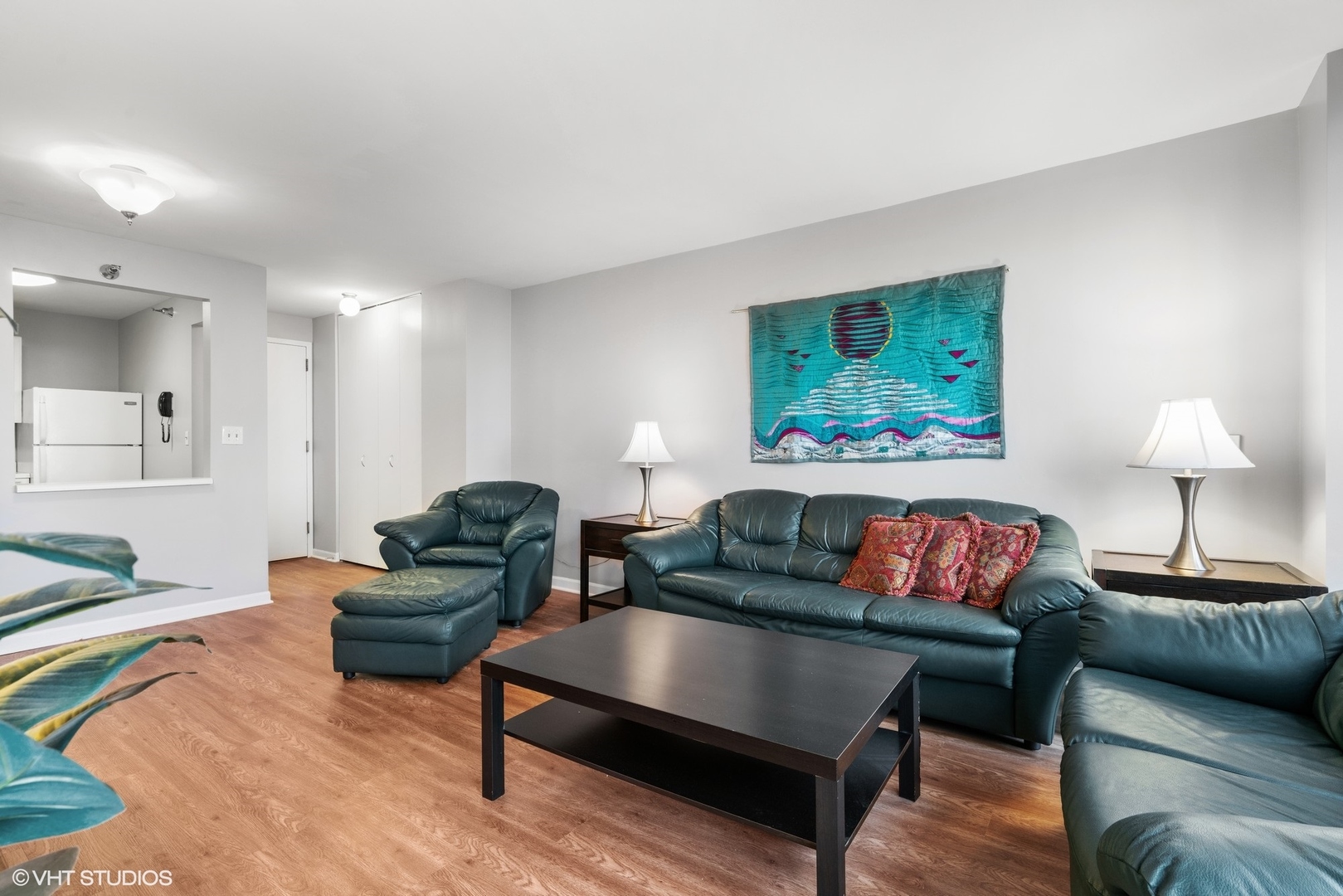 111 West Maple Street, Unit 1808 Chicago, IL 60610 - Photo 5 of 12