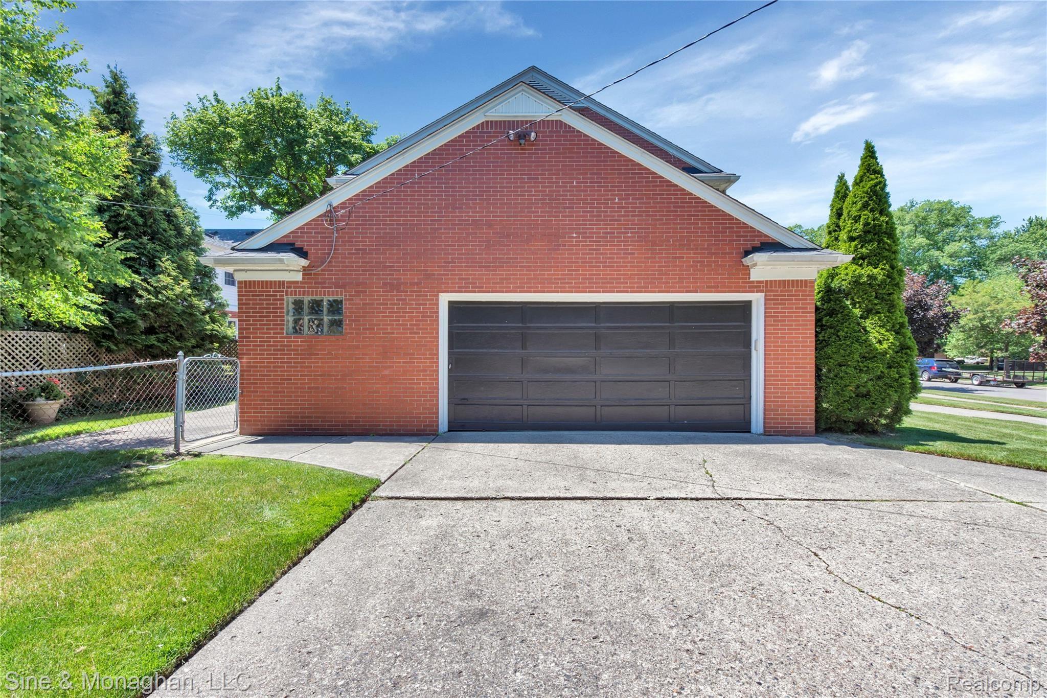 588 Pemberton - HD Drone Photography-8.jpg