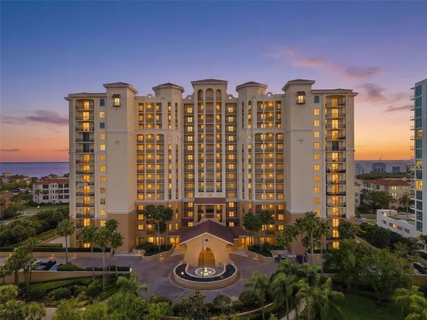 $1,195,000 | 5823 Bowen Daniel Drive, Unit 702, Tampa, FL 33611